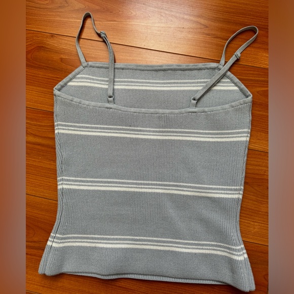 Aritzia top - Picture 2 of 5